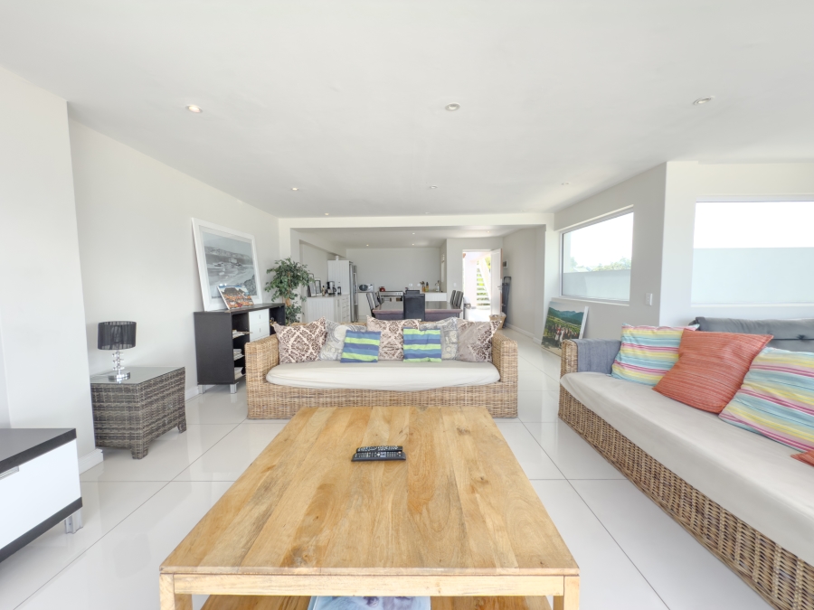 To Let 3 Bedroom Property for Rent in Plettenberg Bay Central Western Cape